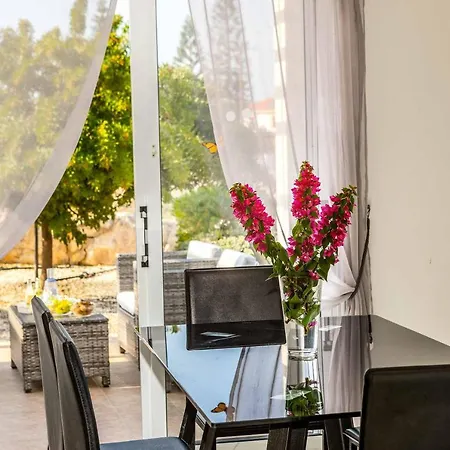 Villa Orange Tree *